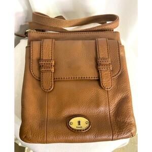 Fossil Carson Top Zip Brown Leather Crossbody Saddle Bag